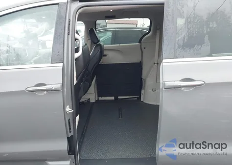 2021 Chrysler Pacifica Touring L z USA, uszkodzony, nr VIN 2C4RC1BG1MR602335